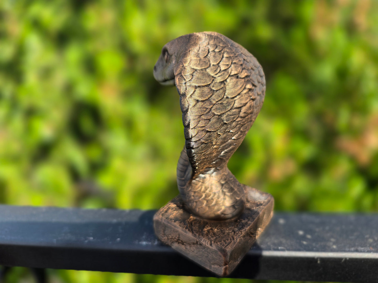 Cobra Bust