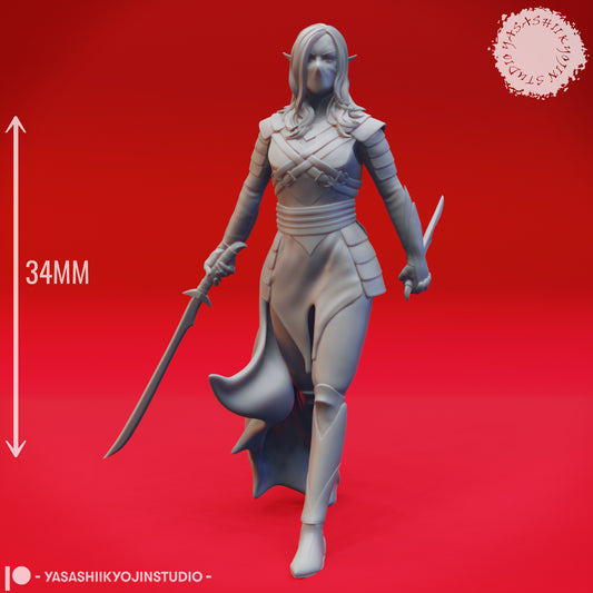 Dungeons & Dragons Female Drow Miniature