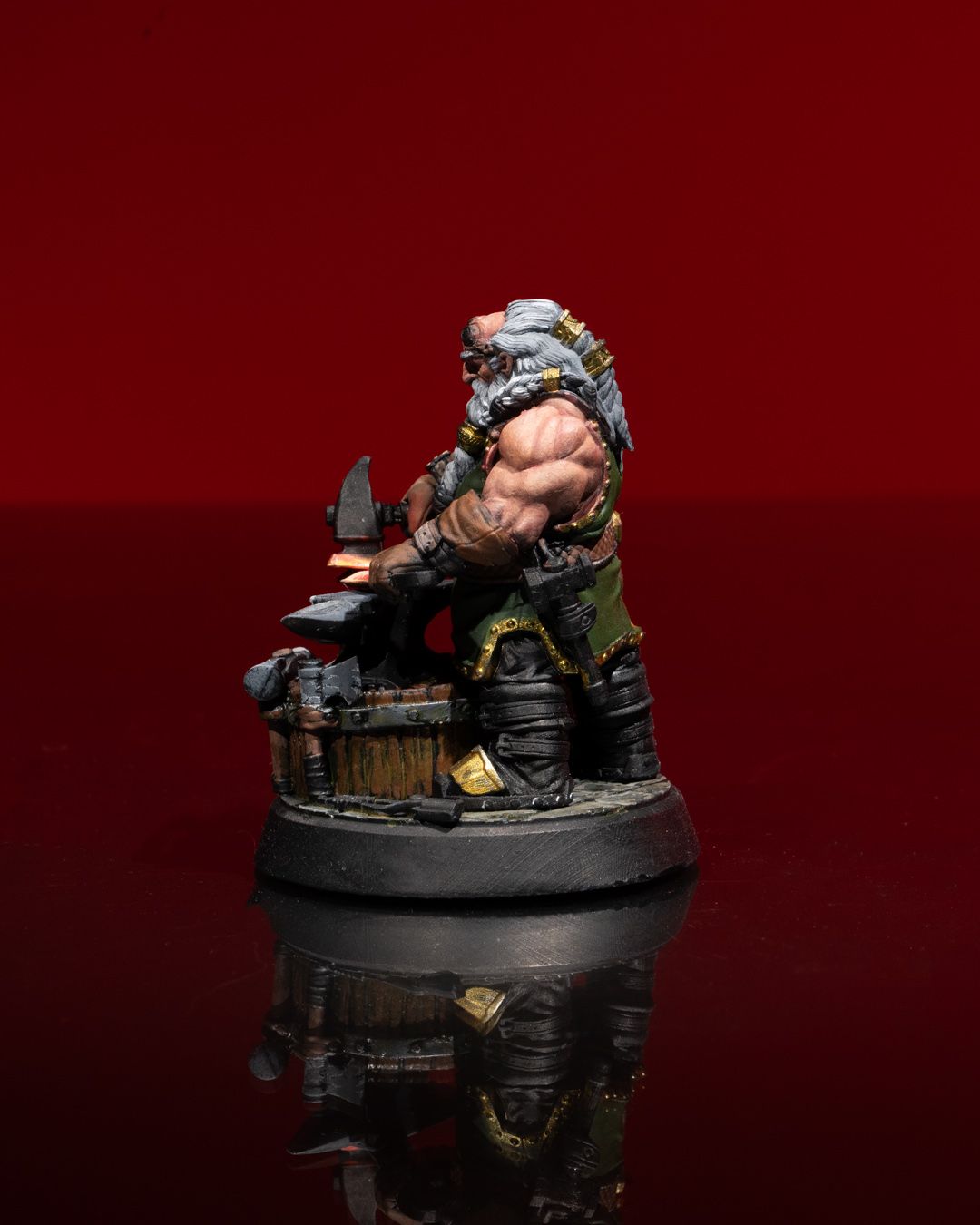 Dungeons & Dragons Dwarven Blacksmith Miniature