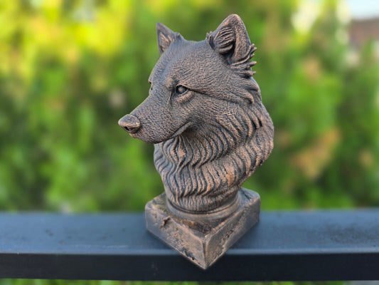 Finnish Laphund Bust