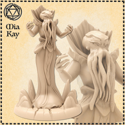 Dungeons & Dragons Female Cthulian Cultist Miniature