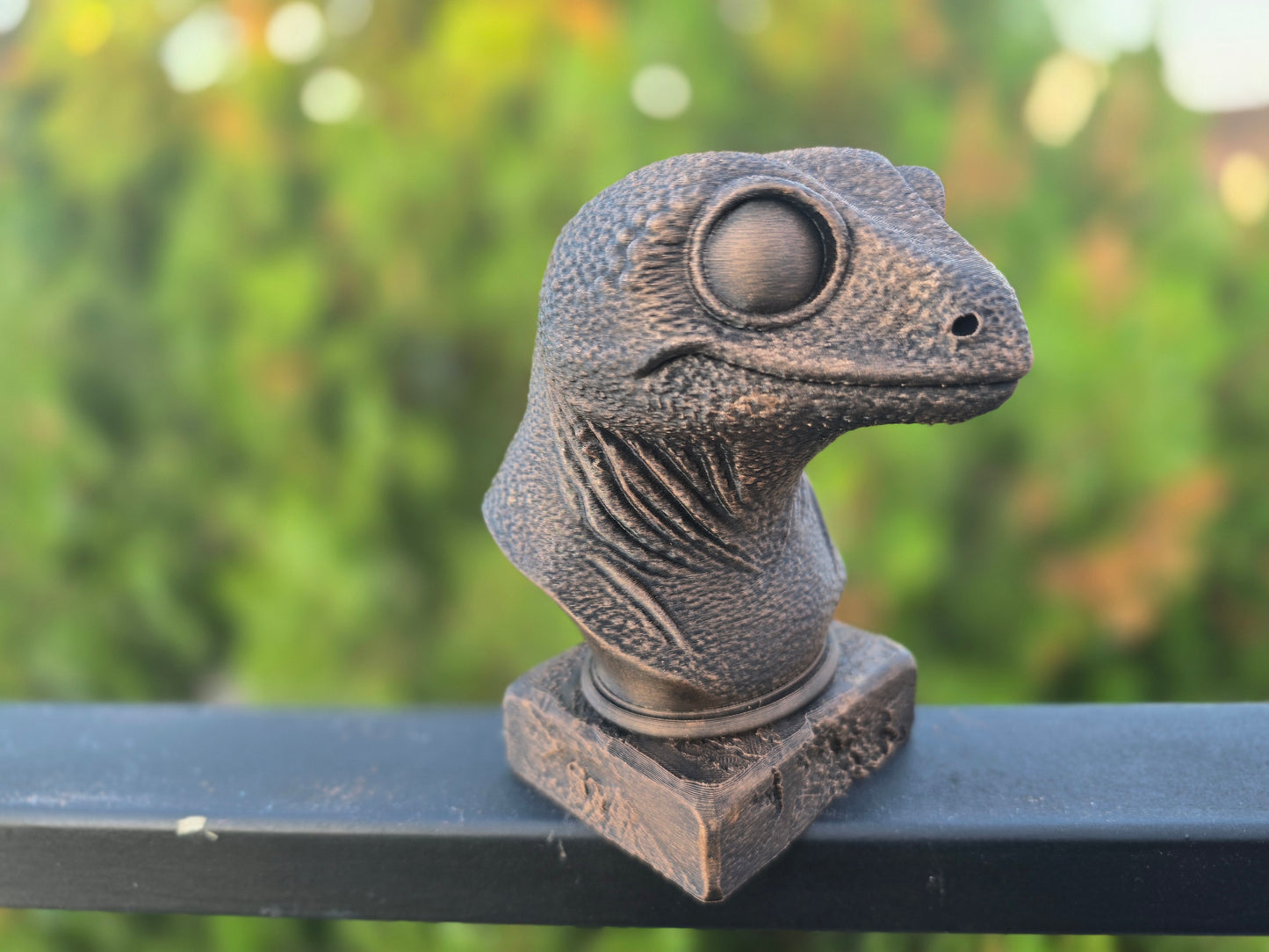 Gecko Bust
