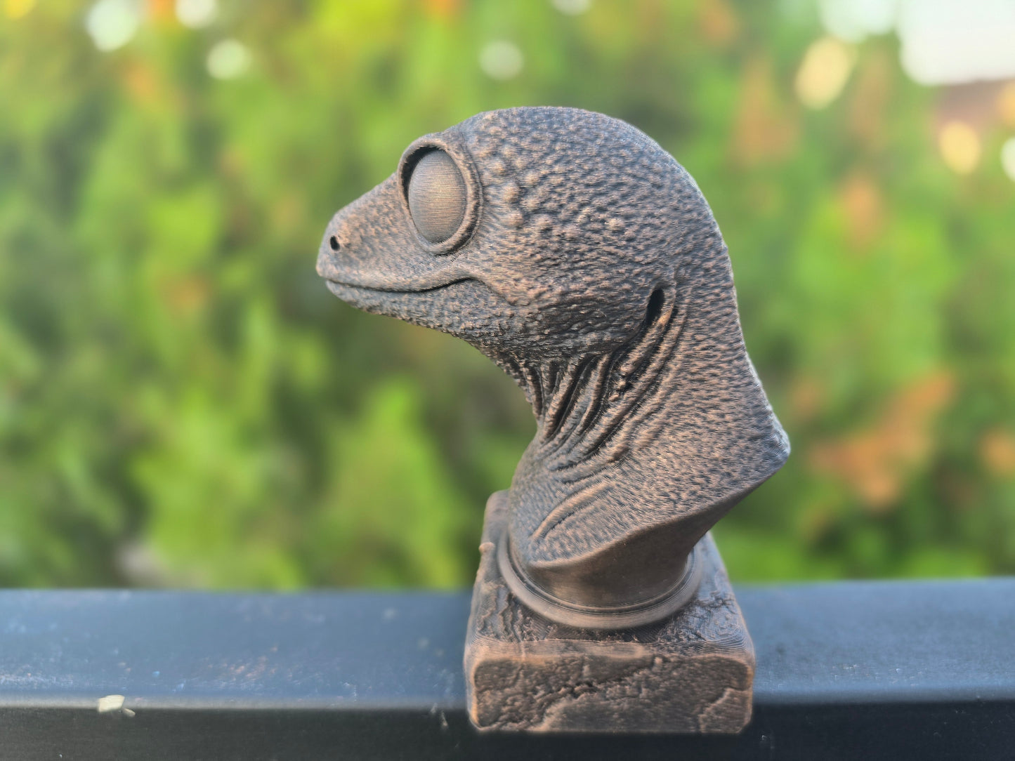 Gecko Bust