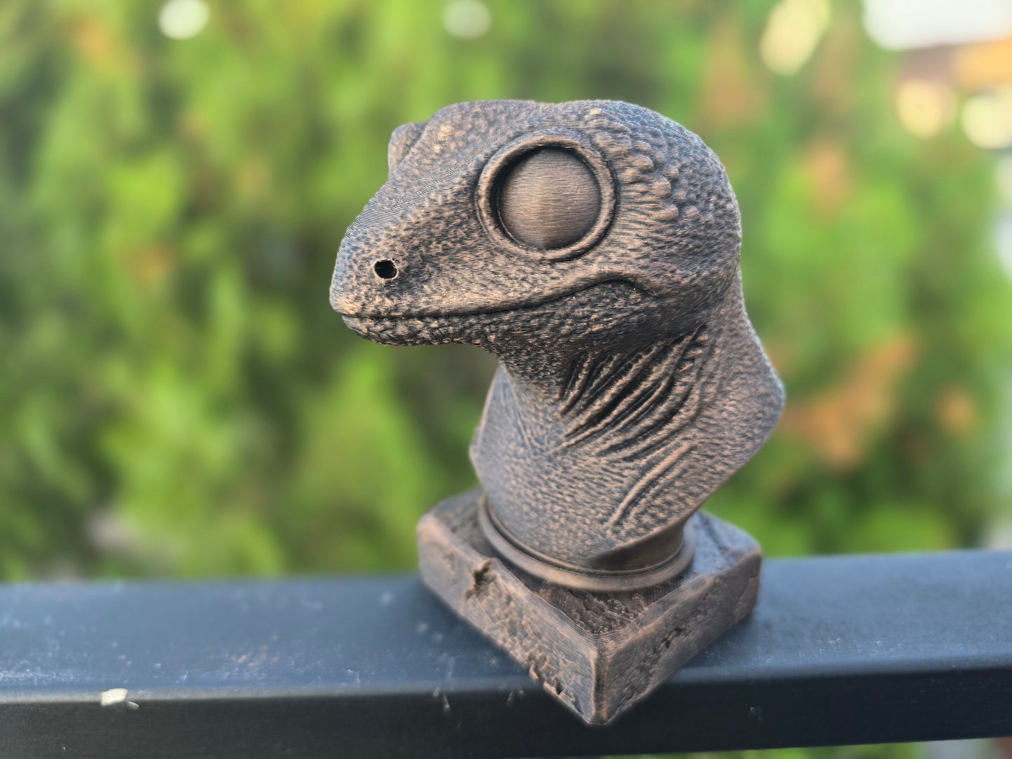 Gecko Bust