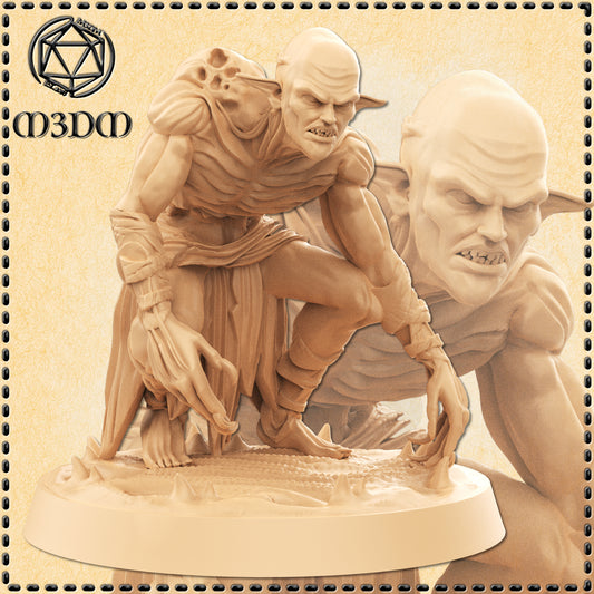 Dungeons & Dragons Graveyard Ghoul Crouching Miniature