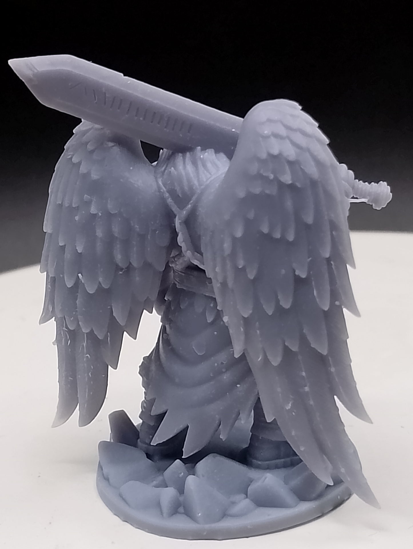 Dungeons & Dragons Light Element Berserker Celestial Warrior Miniature