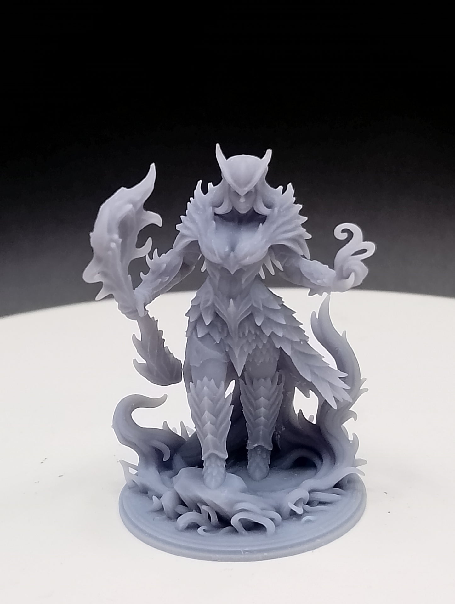 Dungeons & Dragons Nature Element Sorceress Miniature