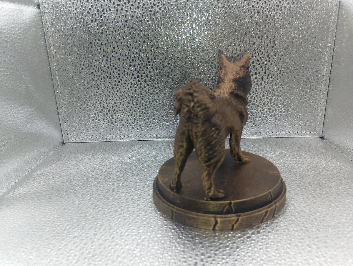 Yakutian Laika  – 7cm Standing Miniature Statue
