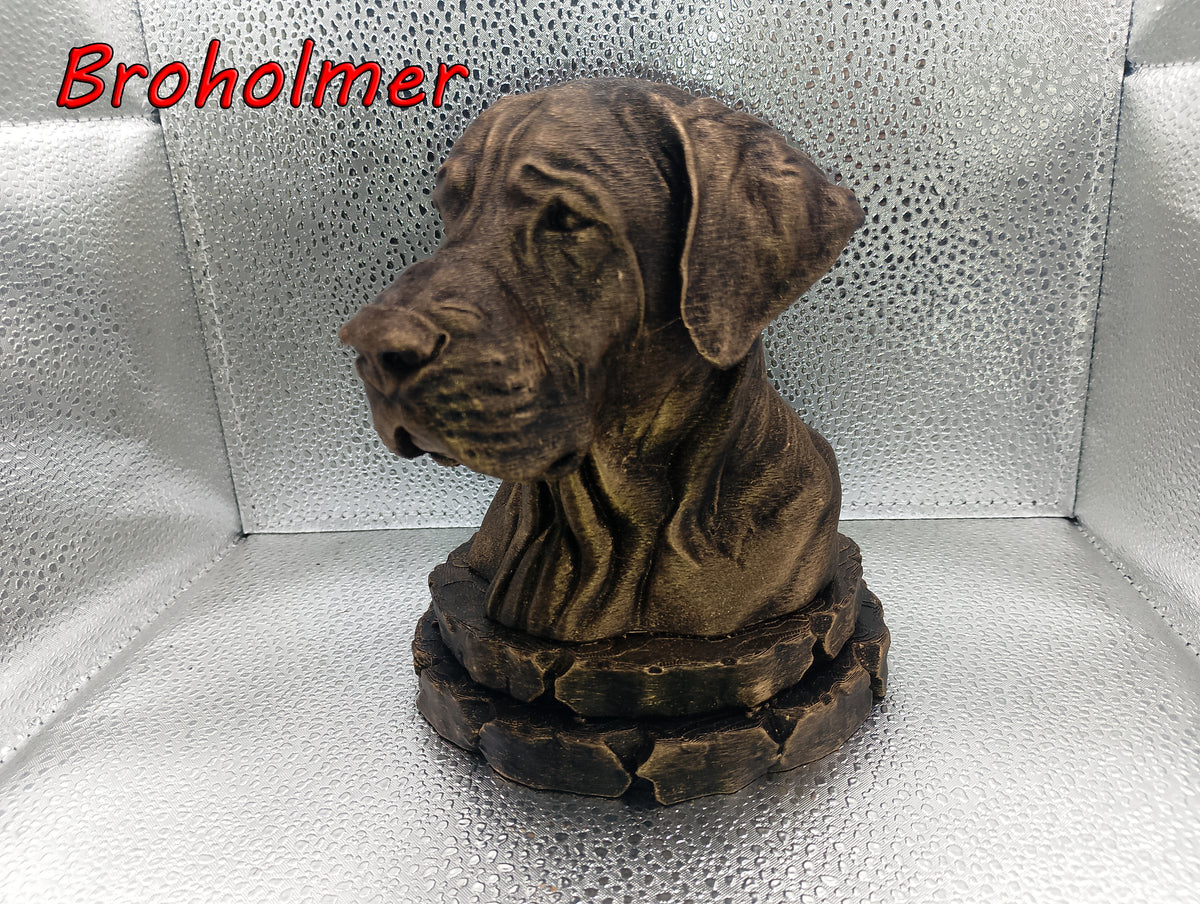 Broholmer Bust