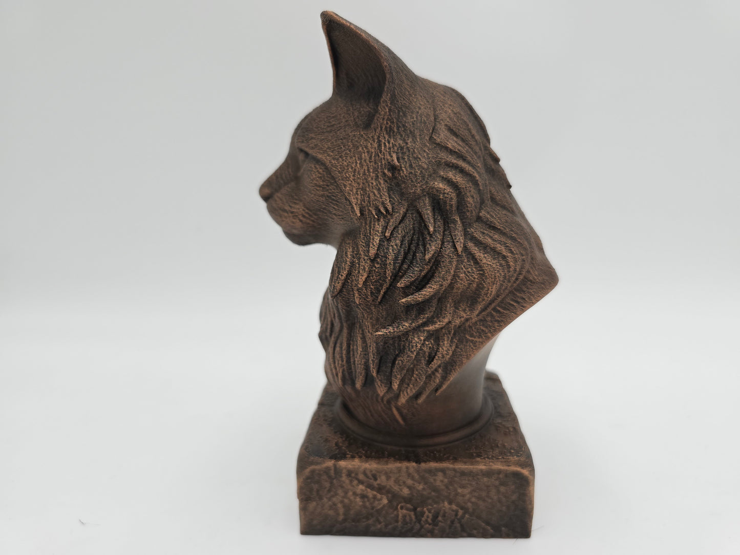 Maine Coon Cat Bust