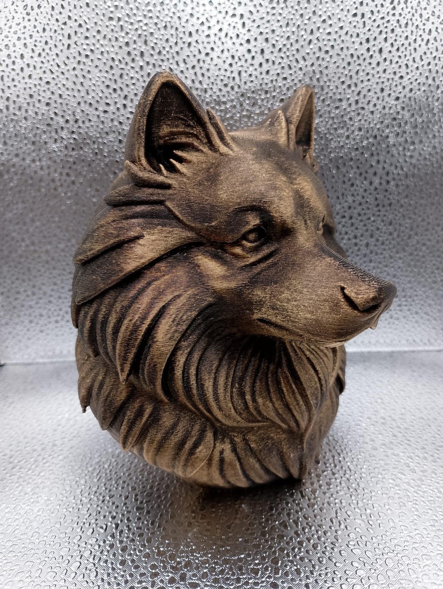 Wolf Spitz Bust
